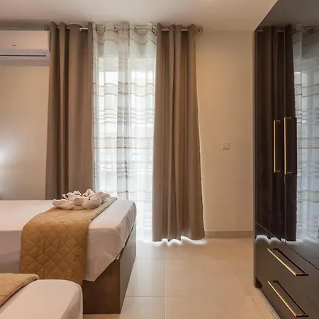 Red Rose * Marsalforn