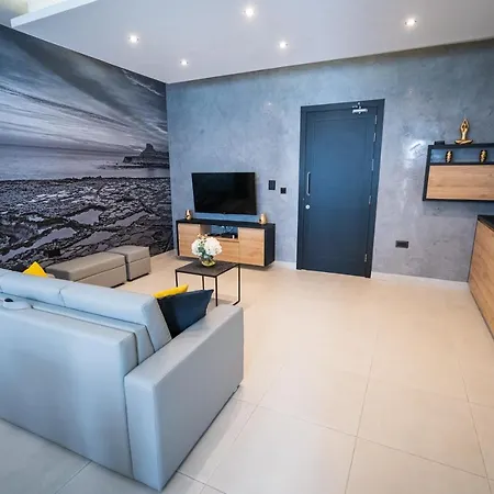 Red Rose * Marsalforn