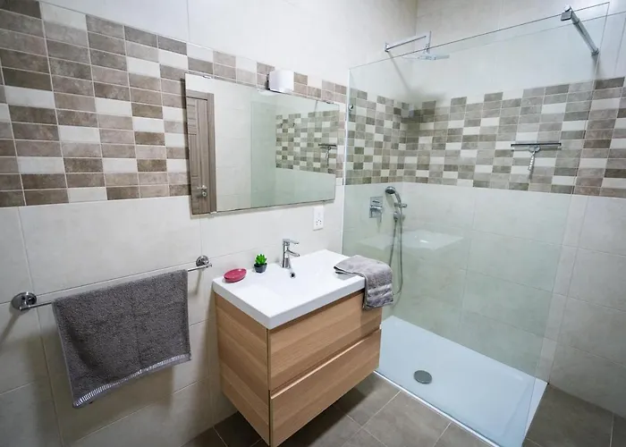 Red Rose Διαμέρισμα Marsalforn