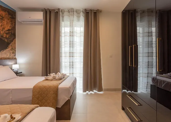 Red Rose * Marsalforn